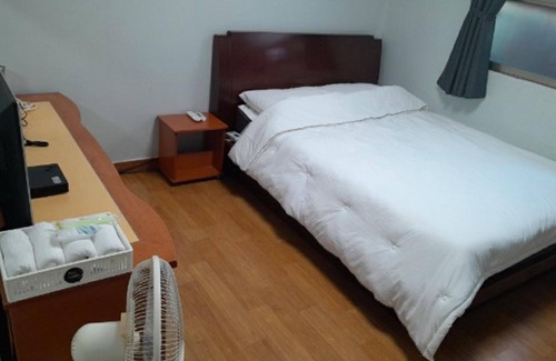 Nam-Gu Hotel | Ulsan Samsan River