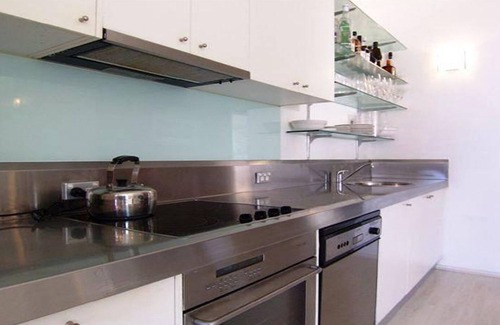 Surry Hills Apartment | Ultimate 2-Bed Apartment in Surry Hills - Ultimate Convenience