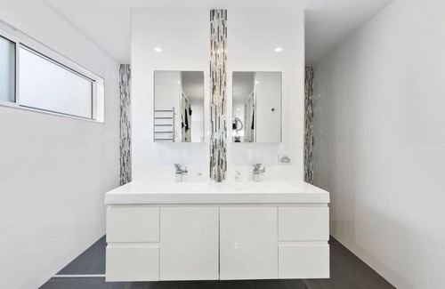 Emerald Beach House | ULTIMATE BEACH HOUSE EMERALD BEACH