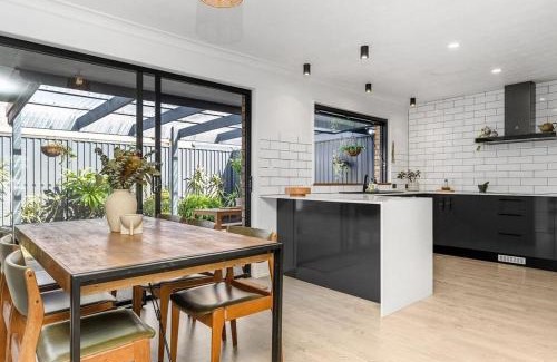 Bogangar House | Ultimate Beachside Haven in Cabarita - Pet Friendly
