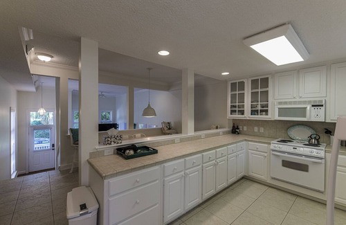 Saint Simons Island House | Ultimate East Beach Townhome - Steps to the Sand!
