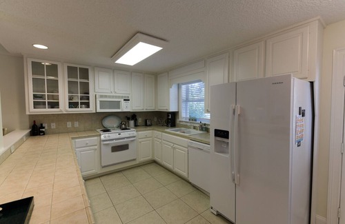 Saint Simons Island House | Ultimate East Beach Townhome - Steps to the Sand!