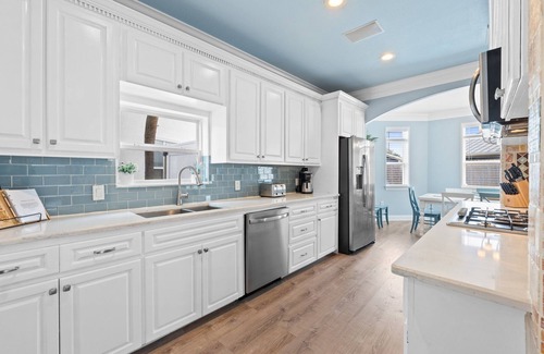 Fort Walton Beach - Destin House | Ultimate Family Getaway in Destin! Bar, Games, Grill, Private Pool, Bikes!