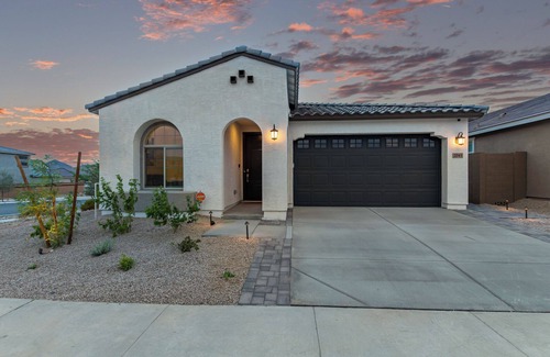 Desert View House | Ultimate Family Getaway: Luxurious 4BR Home with Pool & Mountain Views!