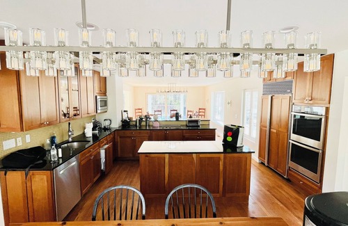 Water Mill House | Ultimate Hamptons luxury with Private Tennis and Pool