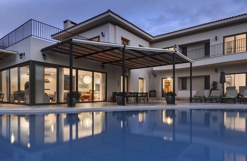 Esentepe Villa | Ultimate Luxury Seaside Golf serviced accommodation in Cyprus