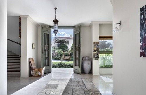 Esentepe Villa | Ultimate Luxury Seaside Golf serviced accommodation in Cyprus