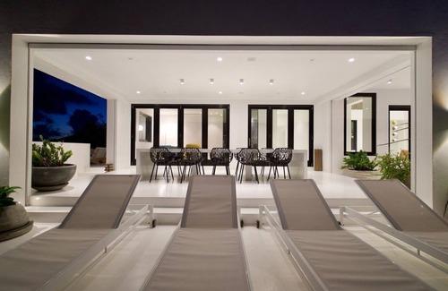 Turtle Beach House | Ultimate Luxury villa Maison Blanche in Turtle beach . St Kitts