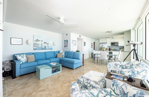Sanibel Condo | Ultimate Sanibel Beachfront! Island Beach Club, Top Floor, West-Facing, End Unit