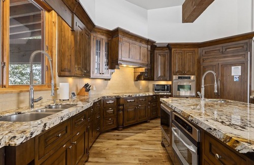 Salt Lake Mountain Resorts House | Ultimate Ski Retreat at Solitude Mountain Resort - Apex Lodge