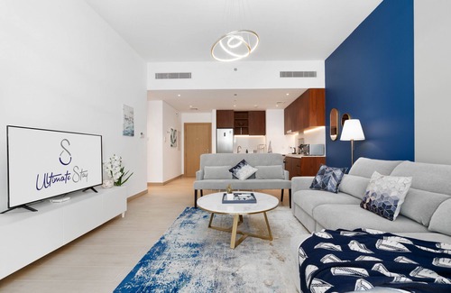 Dubai Apartment | Ultimate Stay/4 People/Beachfront/Sea View