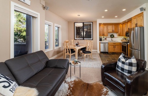 Century West House | Ultimate Summer House Location - Dog Friendly