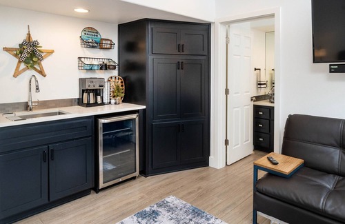 Century West House | Ultimate Summer House Location - Dog Friendly