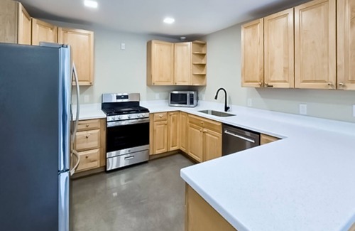 Girdwood House | Ultimate vacation retreat w/fireplace, gas grill, large yard, & firepit