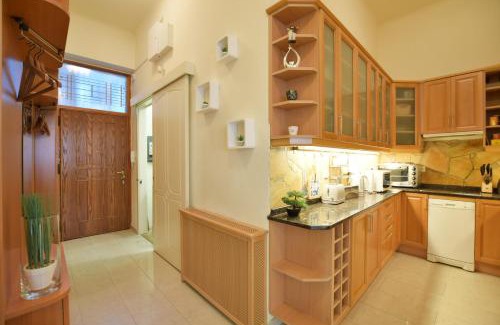 Erzsebetvaros Apartment | Ultra Central Apartment at Synagogue