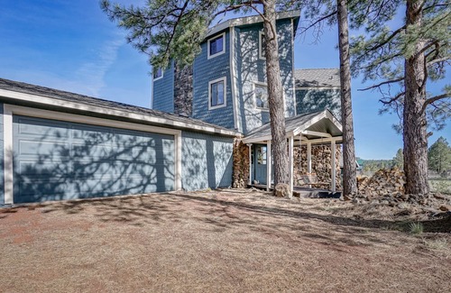 Parks House | Ultra-Charming, One-of-a-kind,Treasure! Central to Key Attractions! Magical