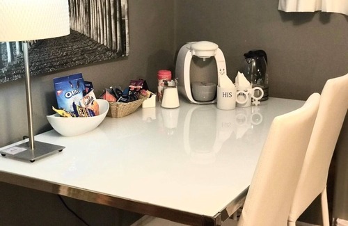 Dorval Apartment | Ultra-clean basement apartment near Montreal airport!