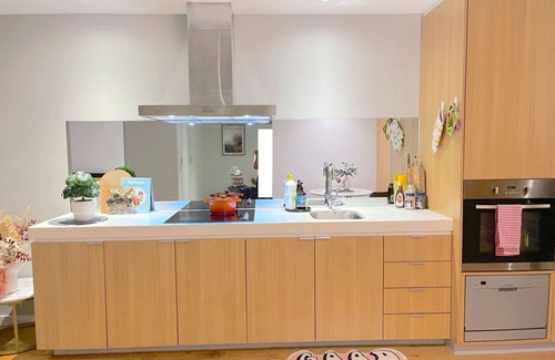 Melbourne Central Business District Apartment | Ultra-Convenient CBD Pad - 2min to Southern Cross