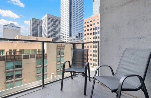 Melbourne Central Business District Apartment | Ultra-Convenient CBD Pad - 2min to Southern Cross