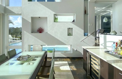Estate Chocolate Hole and Great Cruz Bay Villa | Ultra Modern 5 Bedroom Home appeared on House Hunters Intl