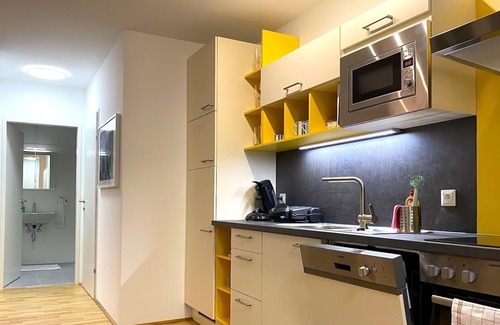 Favoriten Apartment | Ultra-modern apartment near the subway and Therme Wien, 15 min to Stephansplatz