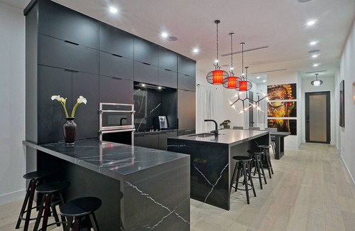 The Roads Villa | Ultra Modern Thai Villa with Pool 10 Min from SB
