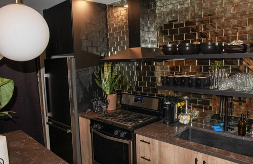 Pulaski Park House | Ultra Modern Wicker Park Pad w/HUGE Outdoor Space