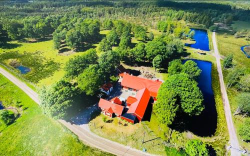 Laholm Municipality House | Ulvereds Hjorthägn - Camp Mayfly