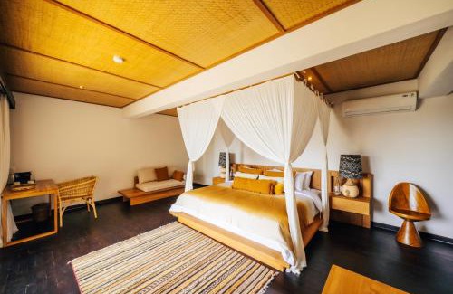 Sayan Hotel | Uma Kalai