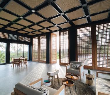 Melayang Hotel | Umah Tirta