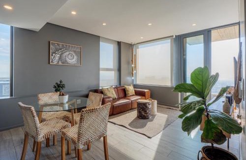 Umhlanga Ridge Apartment | Umhlanga Arch - Ocean Views, Queen size bed plus free wifi