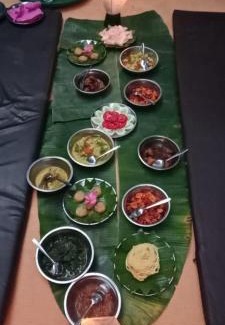 Bukit Lawang Hotel | Umiyuki jungle tour only treking with us