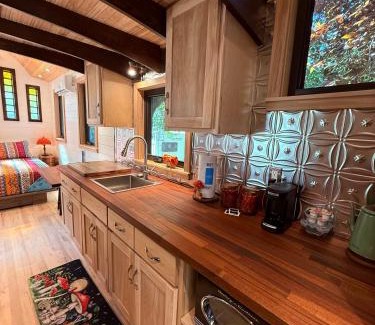 Idleyld Park Other | Umpqua's Last Resort - Wilderness Cabins, RV Park & Glamping