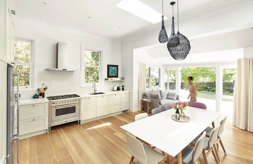 Leura House | Umtala House | Artful and Luxurious Spacious Home