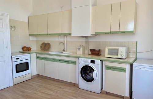 14th Arrondissement House | "Un air de Marseille", villa top, terrace and garden