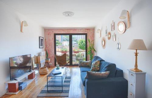 Saint-Victor Apartment | Un balcon sur Notre Dame