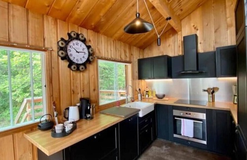 Le Sauze Ski Chalet | Un Chalet Chaleureux Dans un Écrin de Nature