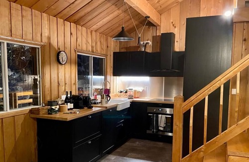 Le Sauze Ski Chalet | Un Chalet Chaleureux Dans un Écrin de Nature