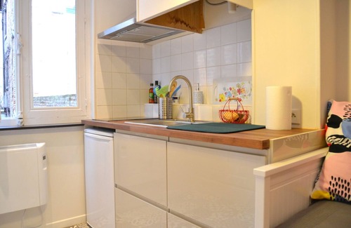 Albi Apartment | "Un jour d'été": cozy studio, right in the ALBI center, throw from the cathedral