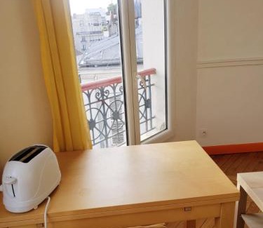 20th Arrondissement House | Un petit coin de soleil chez l'habitant