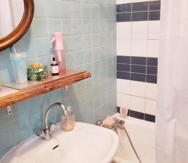 20th Arrondissement House | Un petit coin de soleil chez l'habitant