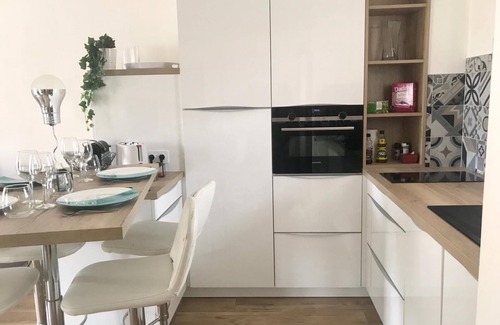 Saint - Agne Apartment | Un Pied à Terre Contemporain Calme à 2 pas du Metro