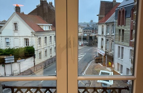 Dieppe Apartment | Un Très Beau Studio 32m2 au 2em