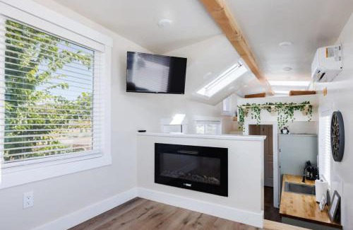 Apple Valley House | Una Vita