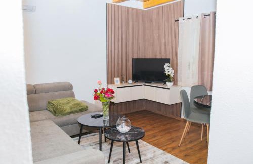 Mali Radic House | UnaSoul