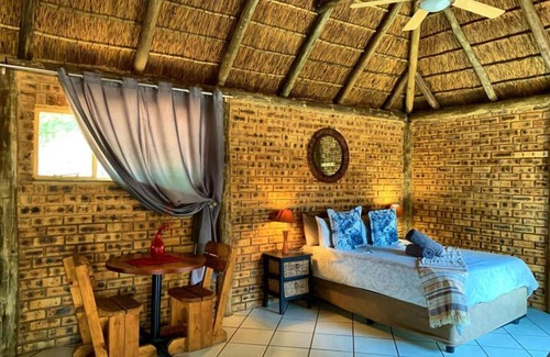 Madibeng House | Unathi Self Catering Private Bush Lodge