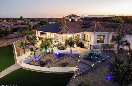 Peoria House | Unbelievable custom home Resort