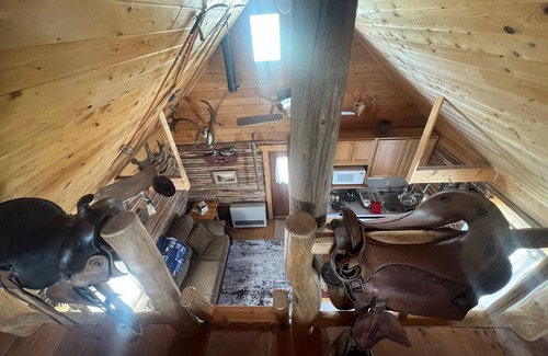 Pony Cabin | Uncle Buddy's Cabin