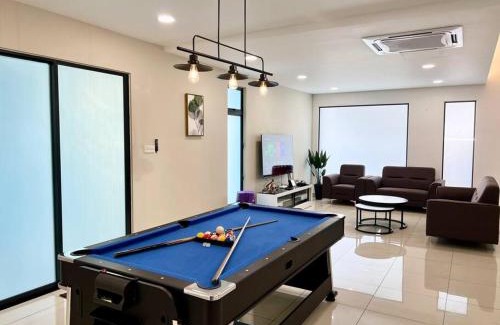 Malacca City House | Uncle CK villa 20pax/pool/party