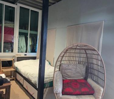 Samut Sakhon Ski Chalet | Uncle Ong Home's Khaokho บ้านพักลุงโอ่งโฮม เขาค้อ